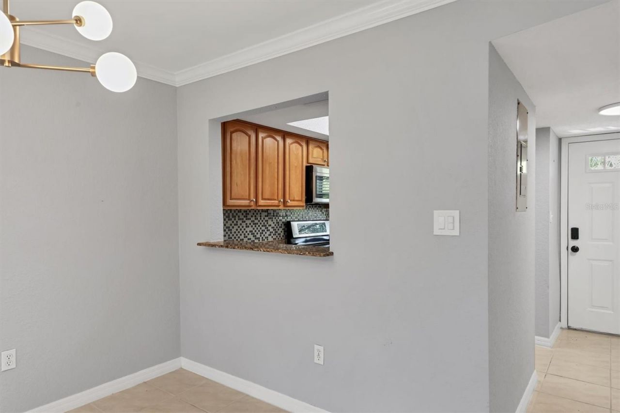 924 La Costa Circle, Unit 4, Sarasota, FL 34237 Photo