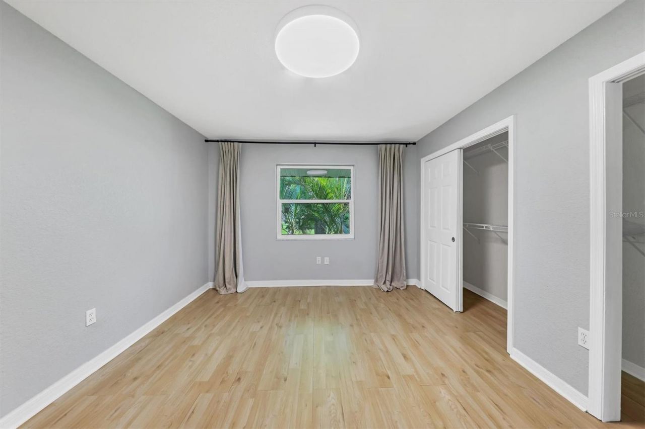 924 La Costa Circle, Unit 4, Sarasota, FL 34237 Photo