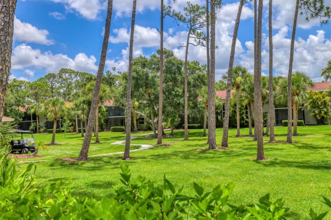 924 La Costa Circle, Unit 4, Sarasota, FL 34237 Photo