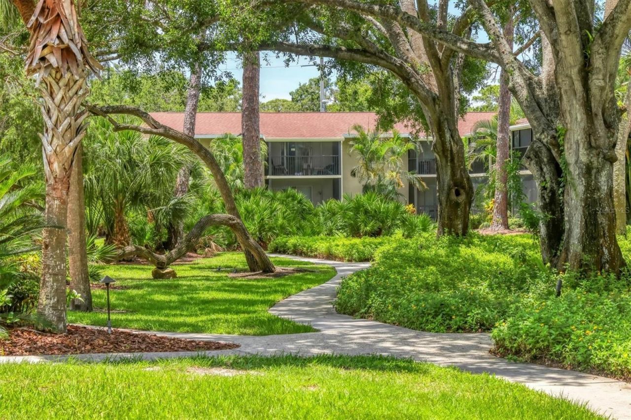 924 La Costa Circle, Unit 4, Sarasota, FL 34237 Photo