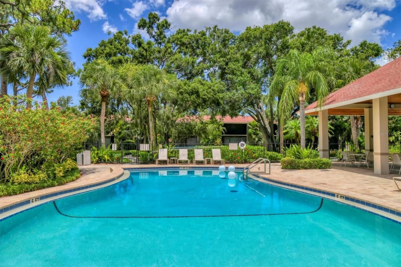 924 La Costa Circle, Unit 4, Sarasota, FL 34237 Photo