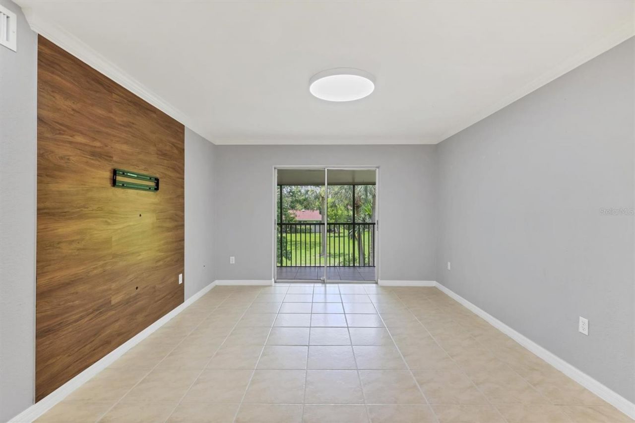 924 La Costa Circle, Unit 4, Sarasota, FL 34237 Photo