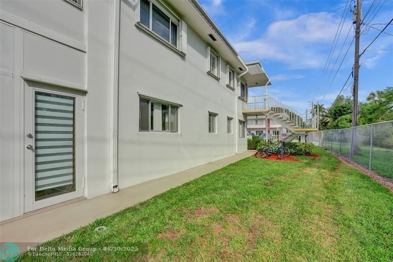 3322 Cynthia Ln, Unit 112, Lake Worth Beach, FL 33461 Photo