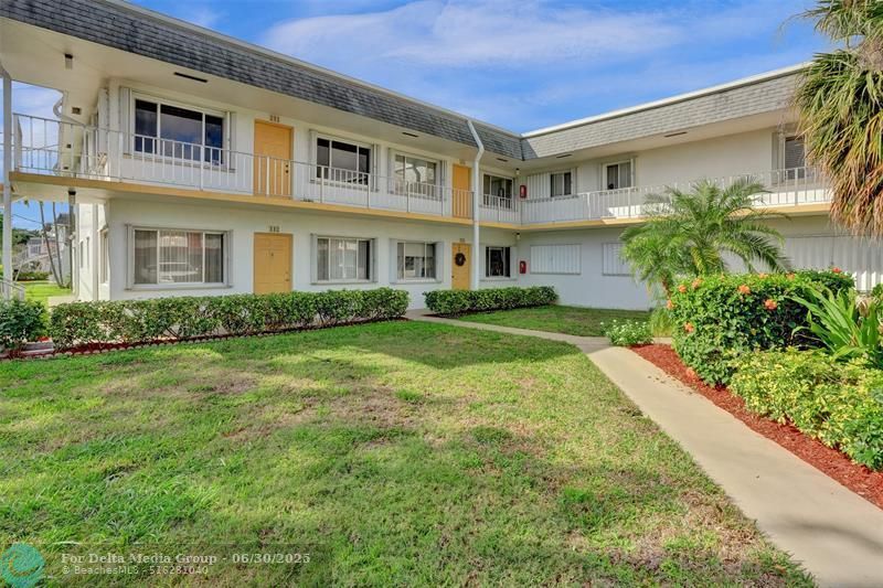 3322 Cynthia Ln, Unit 112, Lake Worth Beach, FL 33461 Photo