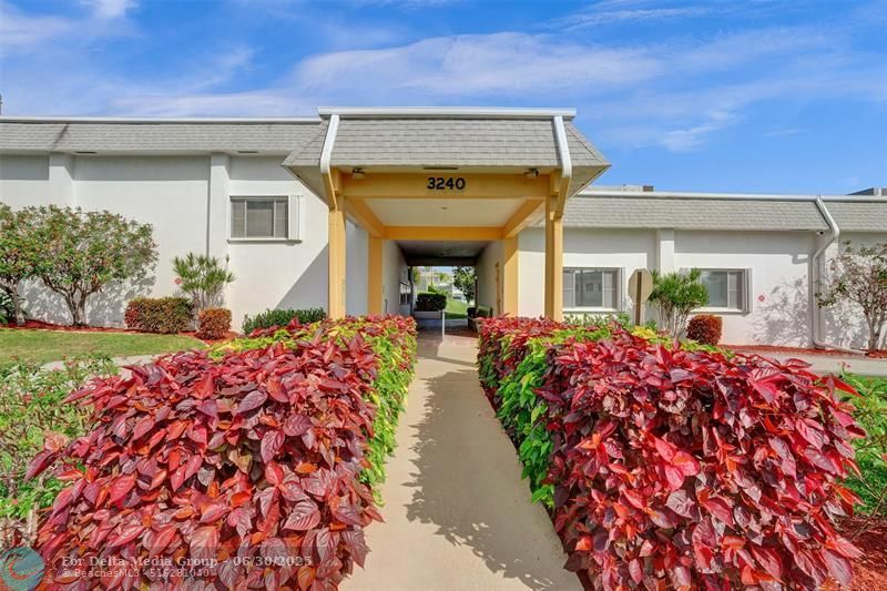 3322 Cynthia Ln, Unit 112, Lake Worth Beach, FL 33461 Photo
