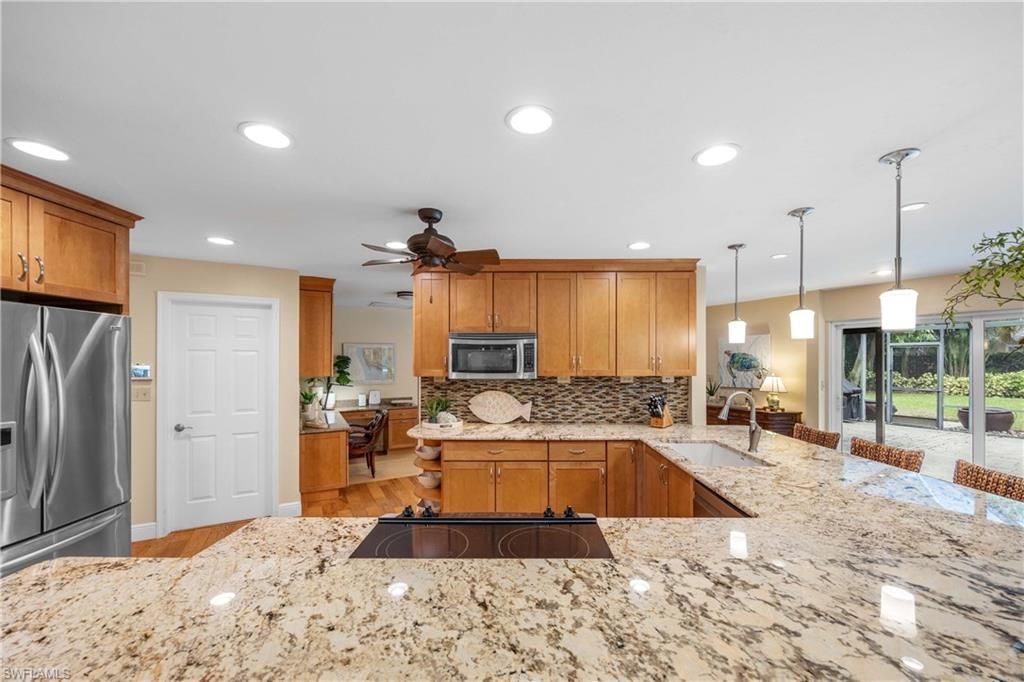 675 Harbour Dr, Naples, FL 34103 Photo