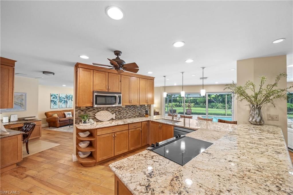675 Harbour Dr, Naples, FL 34103 Photo