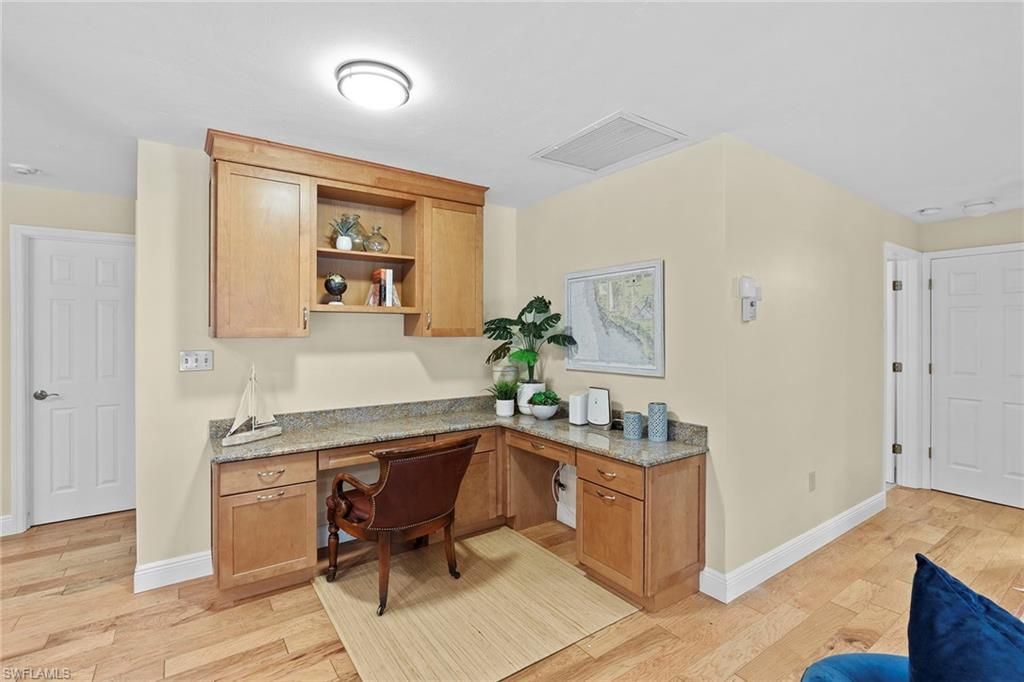 675 Harbour Dr, Naples, FL 34103 Photo