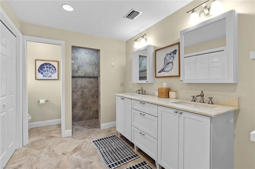 675 Harbour Dr, Naples, FL 34103 Photo