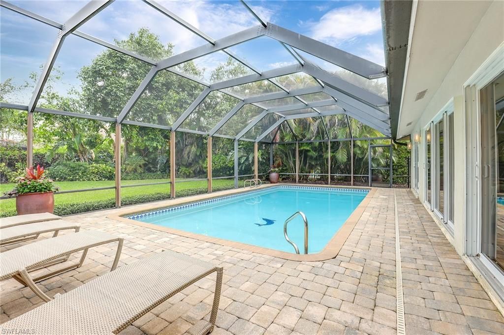 675 Harbour Dr, Naples, FL 34103 Photo
