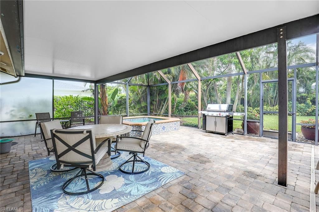 675 Harbour Dr, Naples, FL 34103 Photo