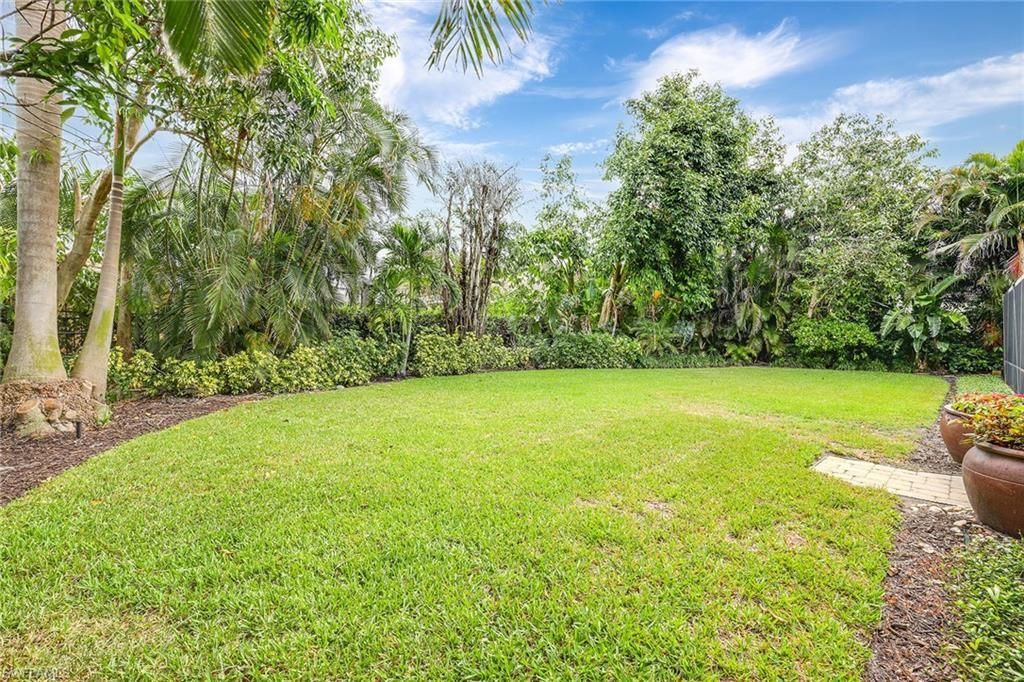 675 Harbour Dr, Naples, FL 34103 Photo