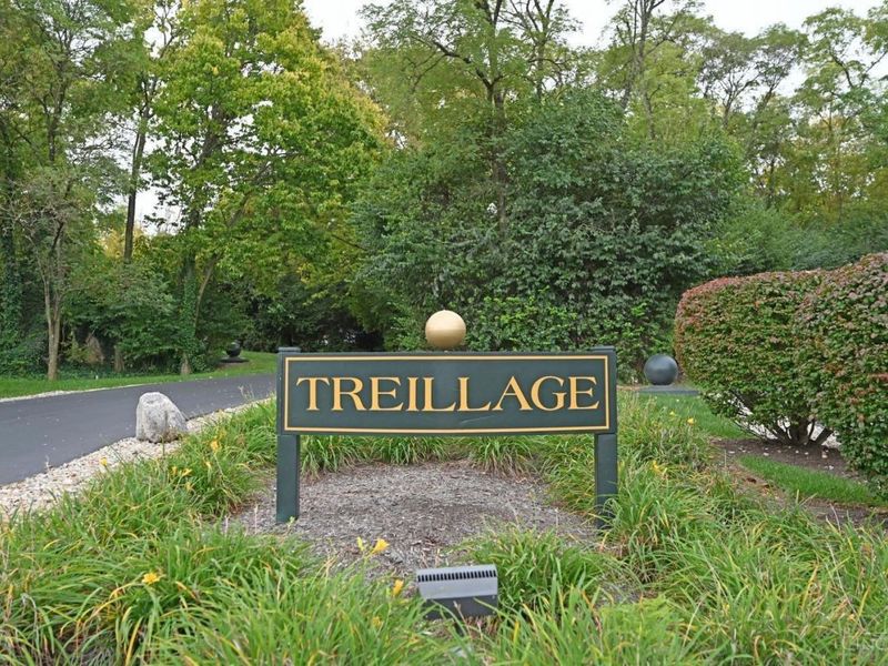 4224 College Dictionary, West Chester, OH 45069 Photo 8