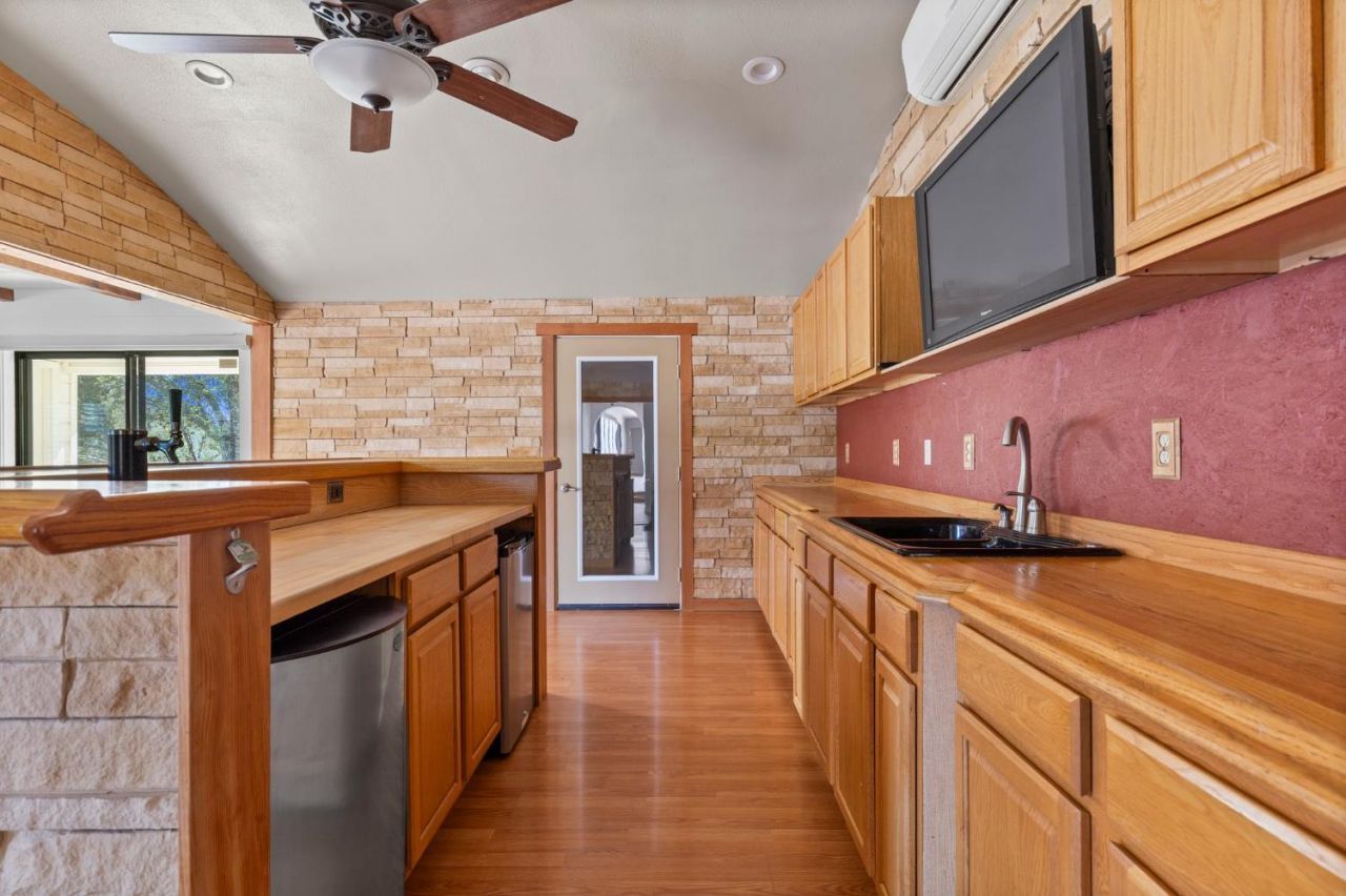 20160 Latrobe Rd, Plymouth, CA 95669 Photo