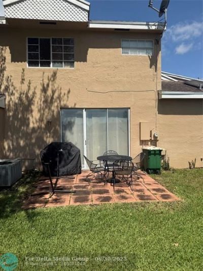 7081 Woodmont Way, Tamarac, FL 33321 Photo