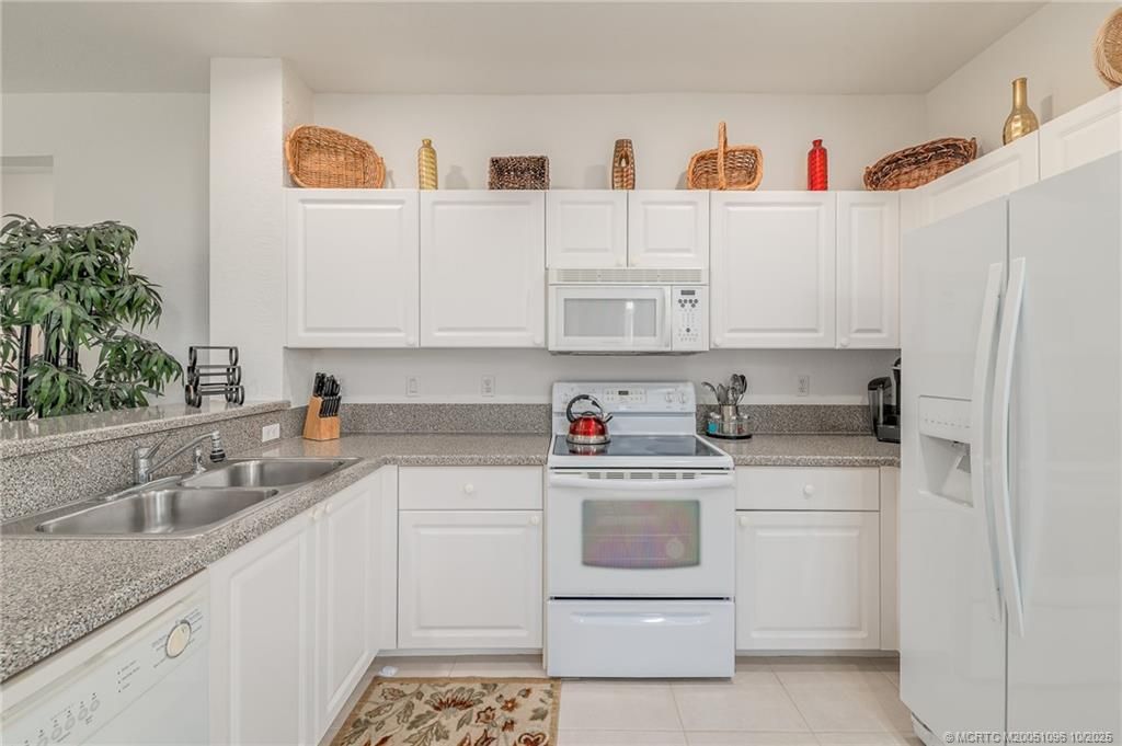 1573 SE Prestwick Lane, Unit 3B, Port Saint Lucie, FL 34952 Photo