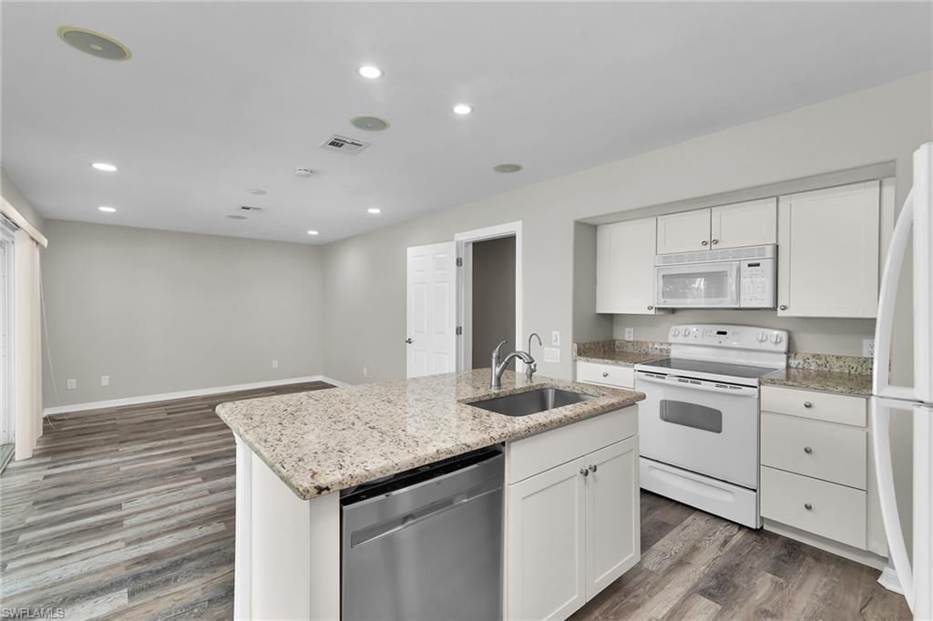 4975 Mederia Ln, Estero, FL 33928 Photo