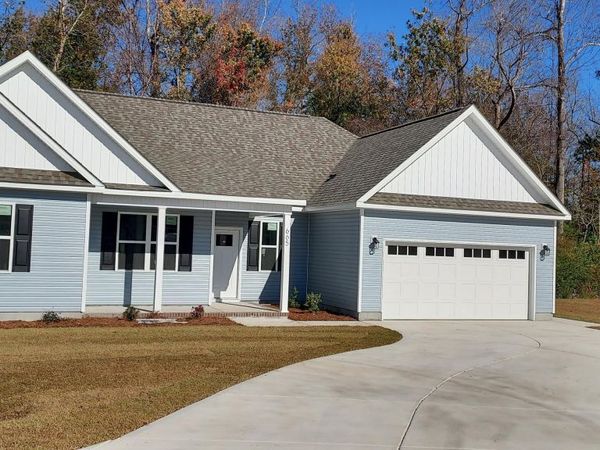 665 Bright Harvest Drive, Maysville, NC 28555