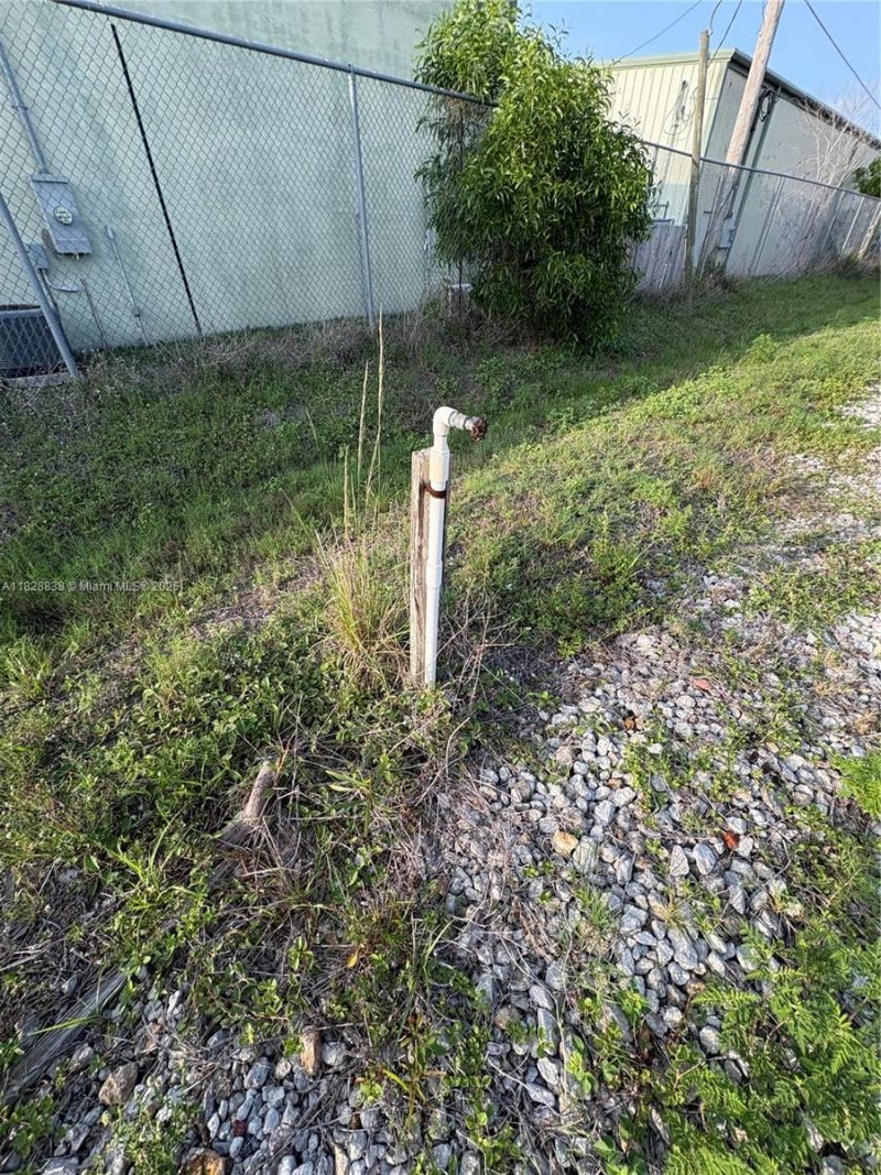 2513 NE 9th Ave, Cape Coral, FL 33909 Photo