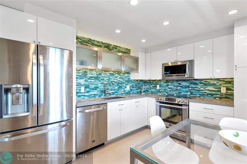 555 Oaks Ln, Unit 504, Pompano Beach, FL 33069 Photo