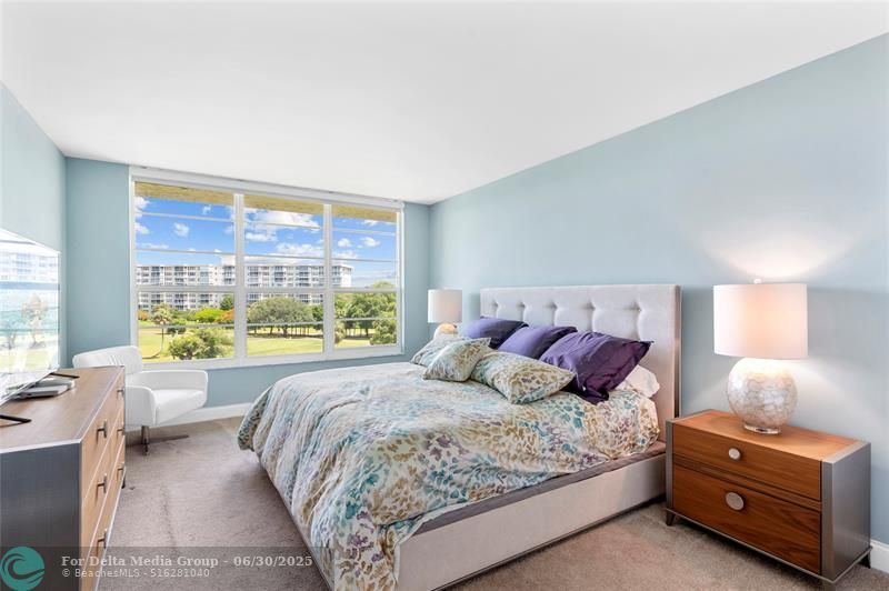 555 Oaks Ln, Unit 504, Pompano Beach, FL 33069 Photo