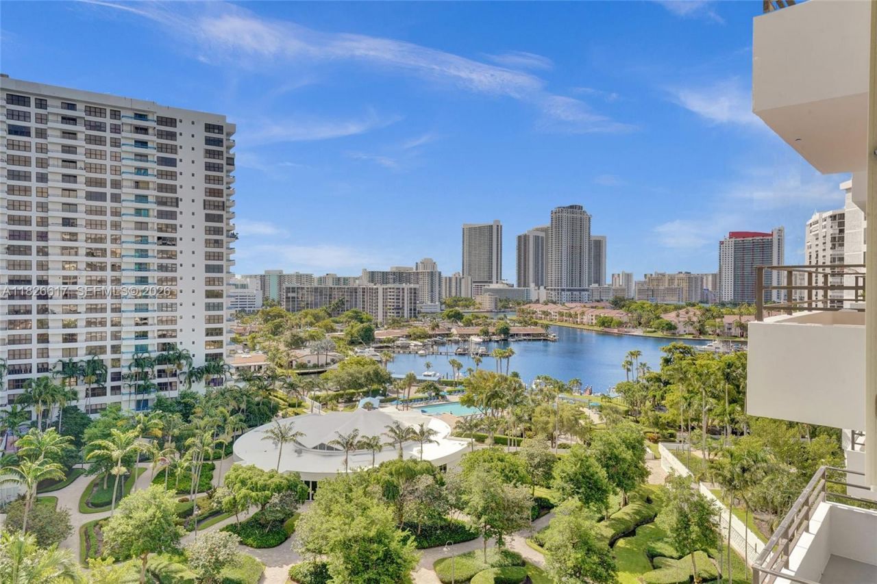 600 Three Islands Blvd, Unit 1016, Hallandale Beach, FL 33009 Photo