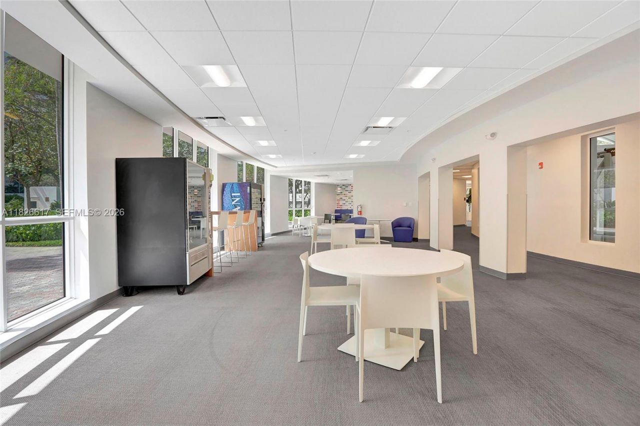 600 Three Islands Blvd, Unit 1016, Hallandale Beach, FL 33009 Photo