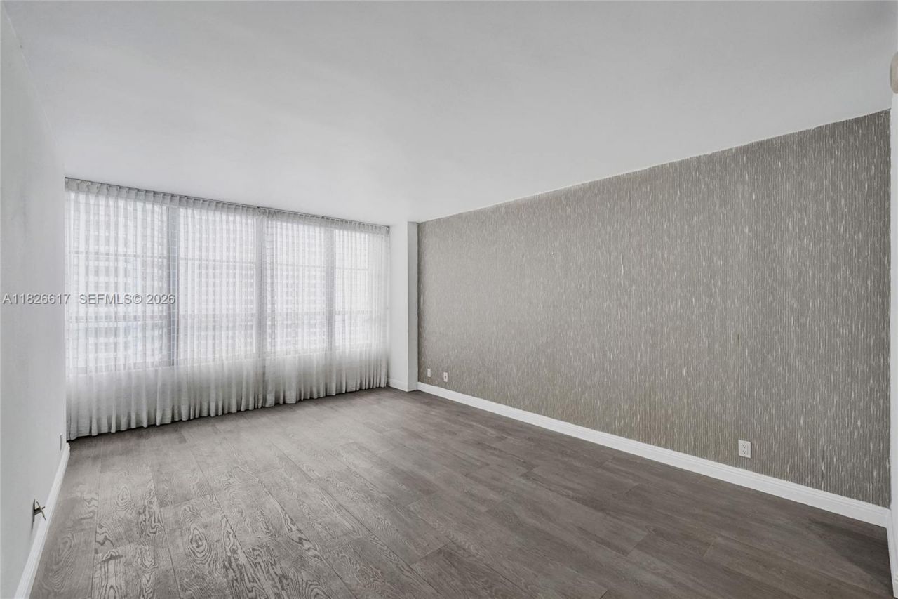 600 Three Islands Blvd, Unit 1016, Hallandale Beach, FL 33009 Photo