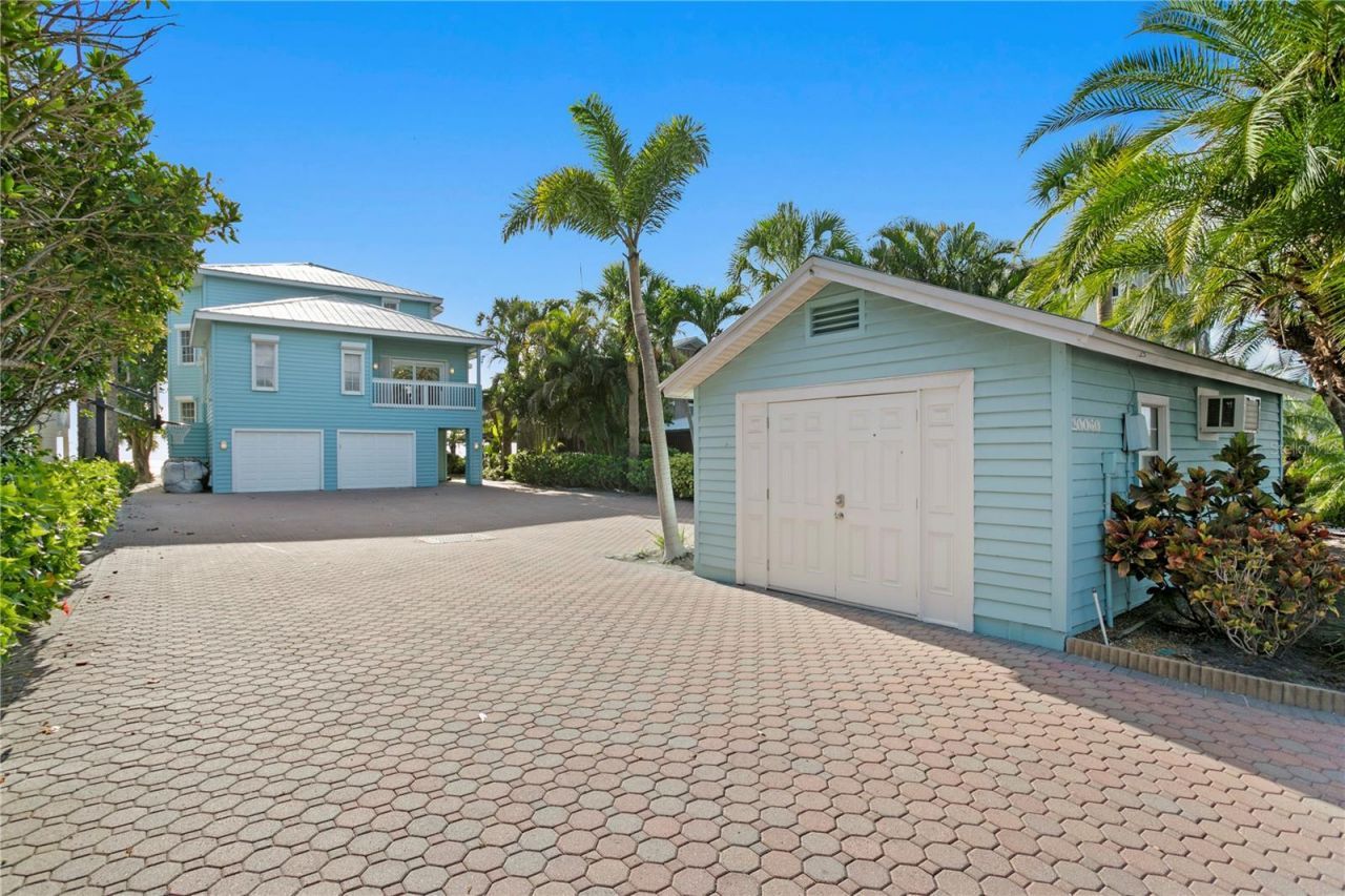 20060 Gulf Boulevard, Indian Shores, FL 33785 Photo