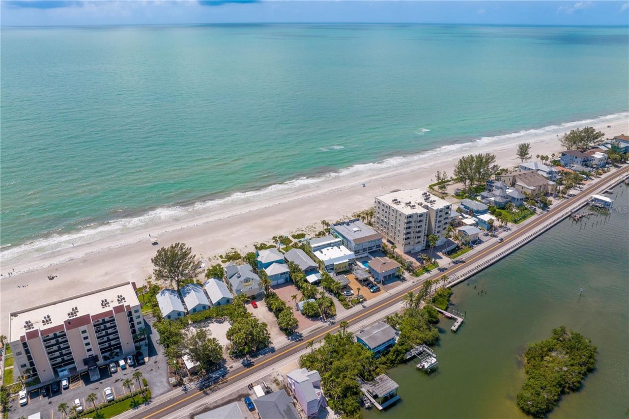 20060 Gulf Boulevard, Indian Shores, FL 33785 Photo