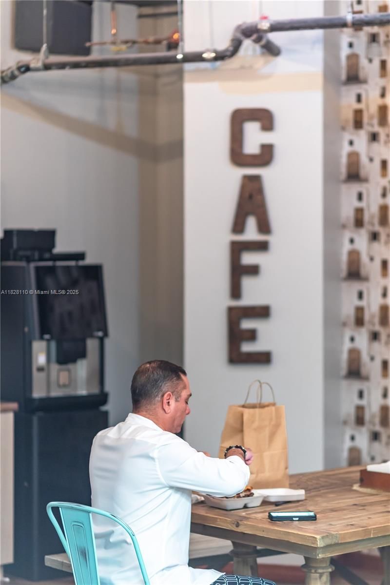 150 S Pine Island Rd, Plantation, FL 33324 Photo