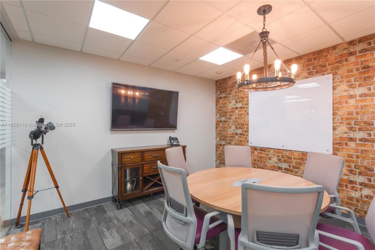 150 S Pine Island Rd, Plantation, FL 33324 Photo