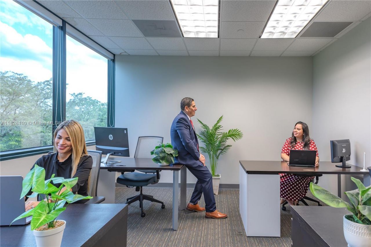 150 S Pine Island Rd, Plantation, FL 33324 Photo