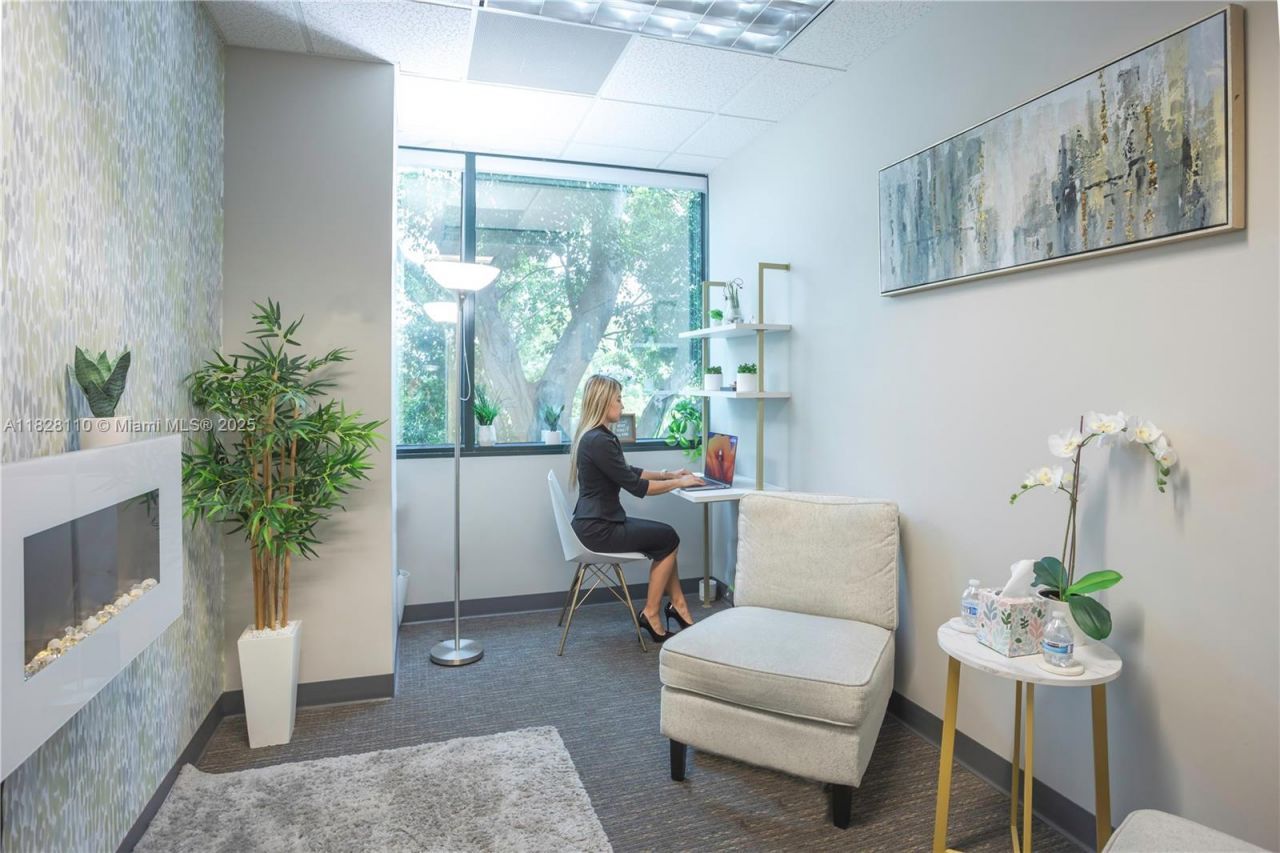 150 S Pine Island Rd, Plantation, FL 33324 Photo