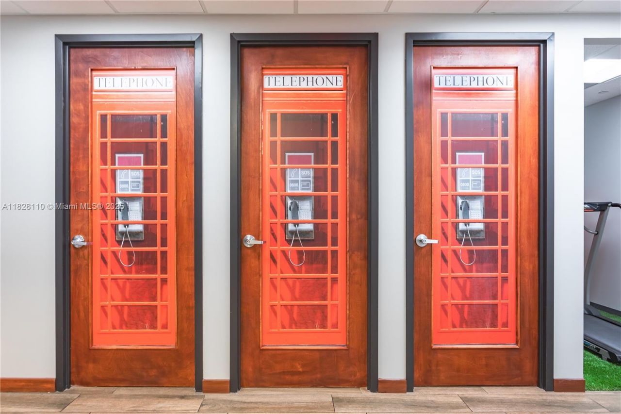 150 S Pine Island Rd, Plantation, FL 33324 Photo