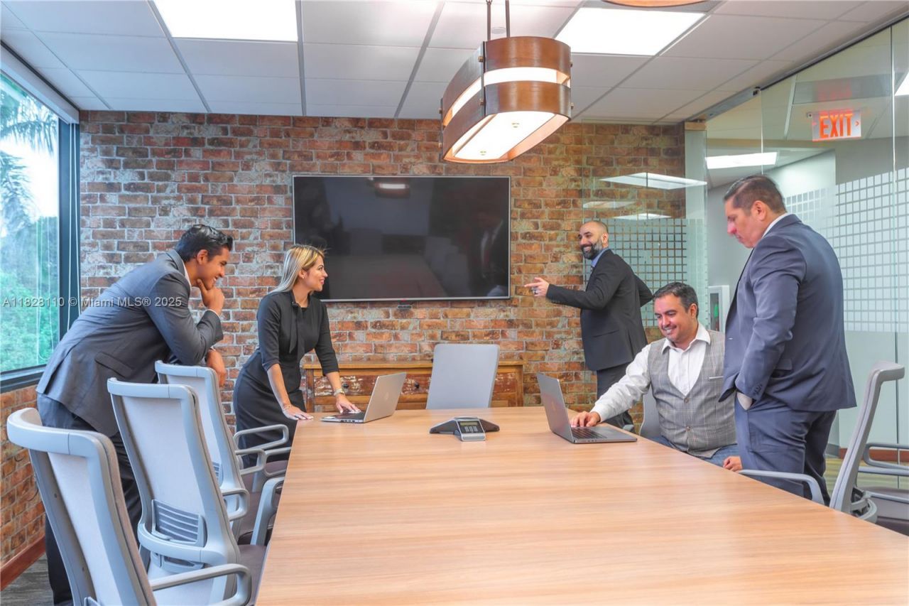 150 S Pine Island Rd, Plantation, FL 33324 Photo