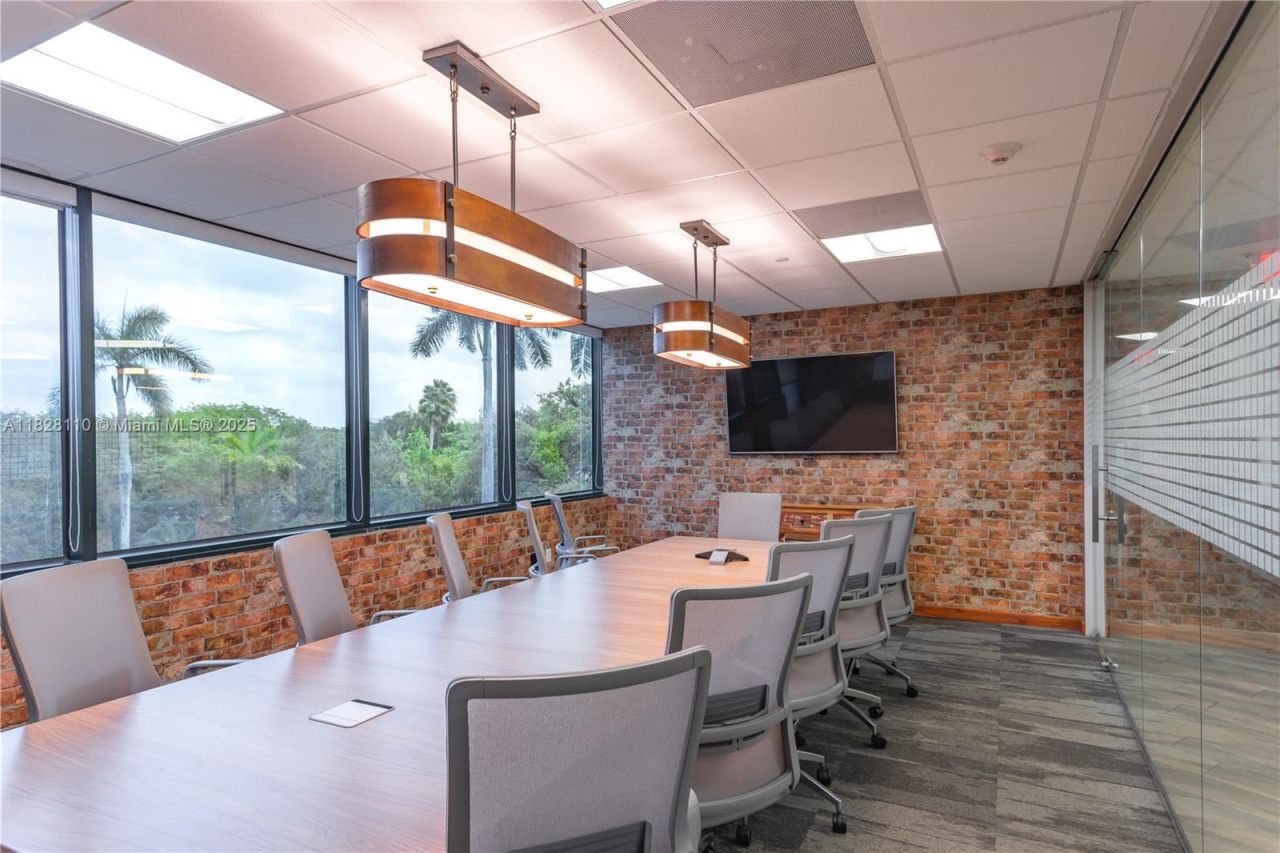 150 S Pine Island Rd, Plantation, FL 33324 Photo