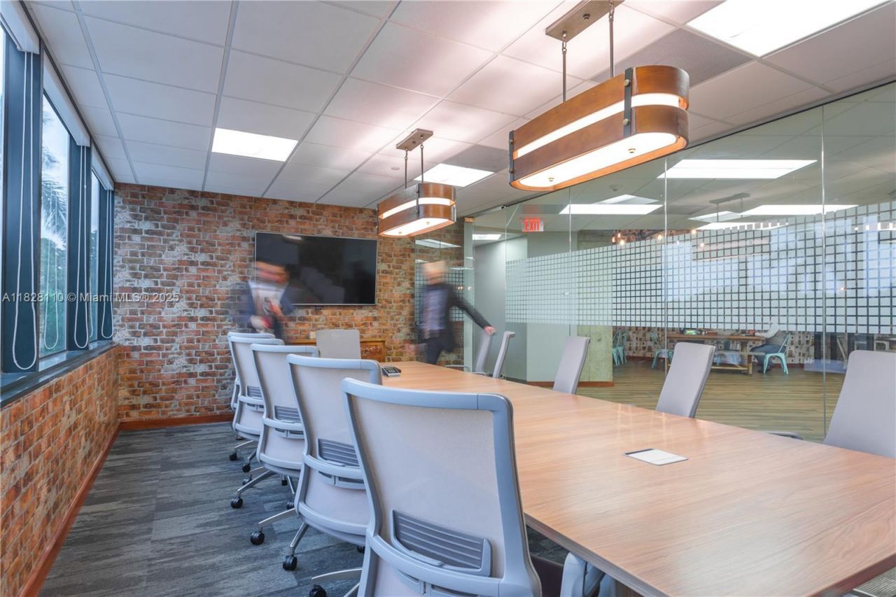 150 S Pine Island Rd, Plantation, FL 33324 Photo