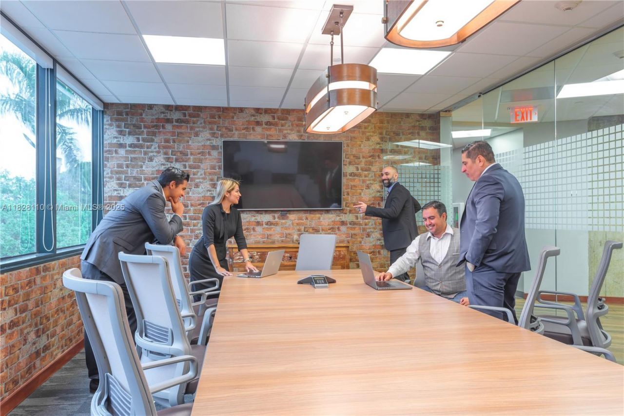 150 S Pine Island Rd, Plantation, FL 33324 Photo