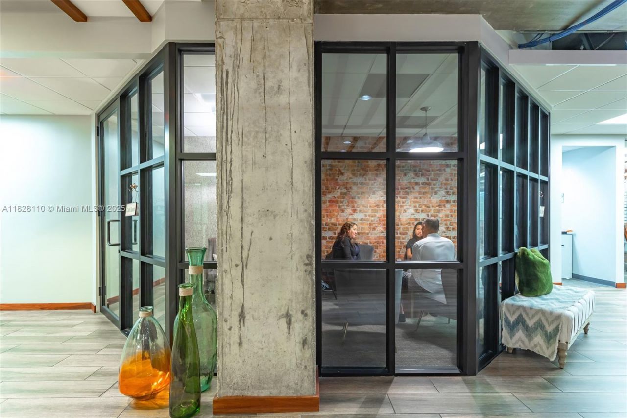 150 S Pine Island Rd, Plantation, FL 33324 Photo