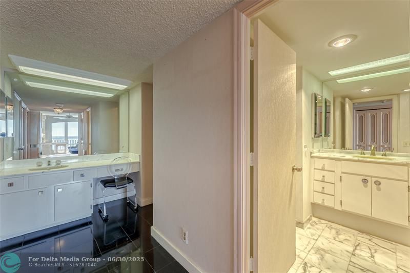 2200 S Ocean Lane, Unit 2202, Fort Lauderdale, FL 33316 Photo