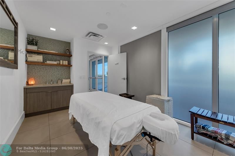 2200 S Ocean Lane, Unit 2202, Fort Lauderdale, FL 33316 Photo