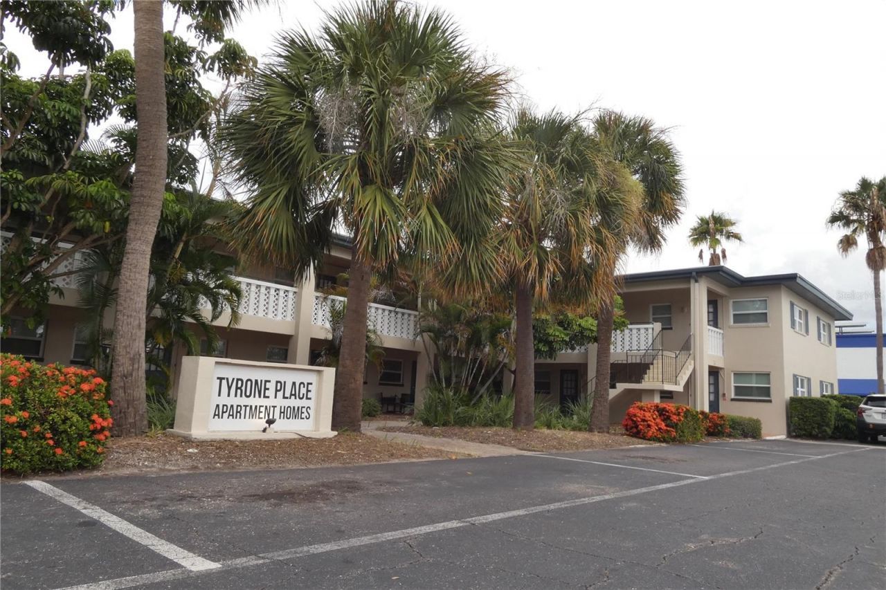 800 Tyrone Boulevard N, Unit B-1, Saint Petersburg, FL 33710 Photo