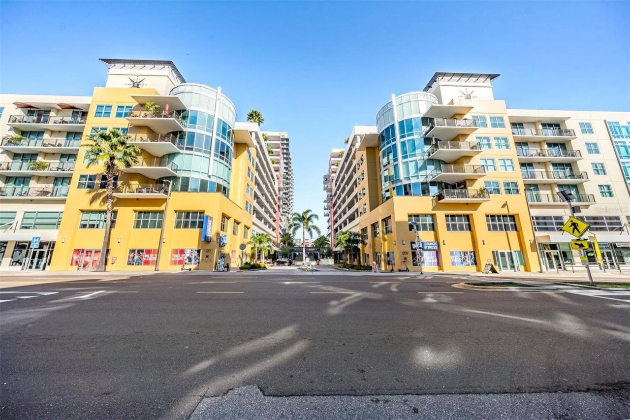 1120 E Kennedy Boulevard, Unit 912, Tampa, FL 33602 Main Photo