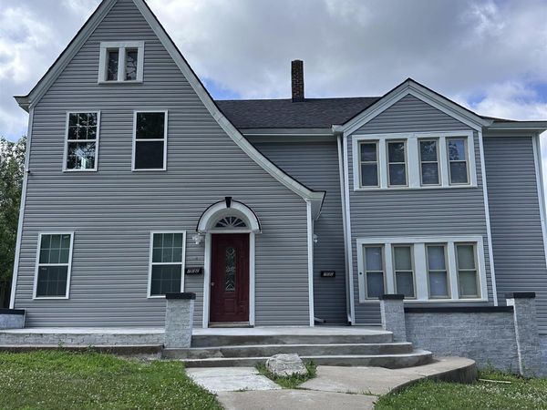 702 E Coolbaugh Street, Red Oak, IA 51566