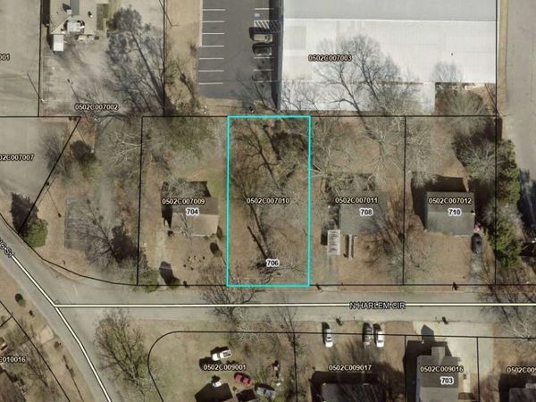 706 N Harlem Circle, Lagrange, GA 30240