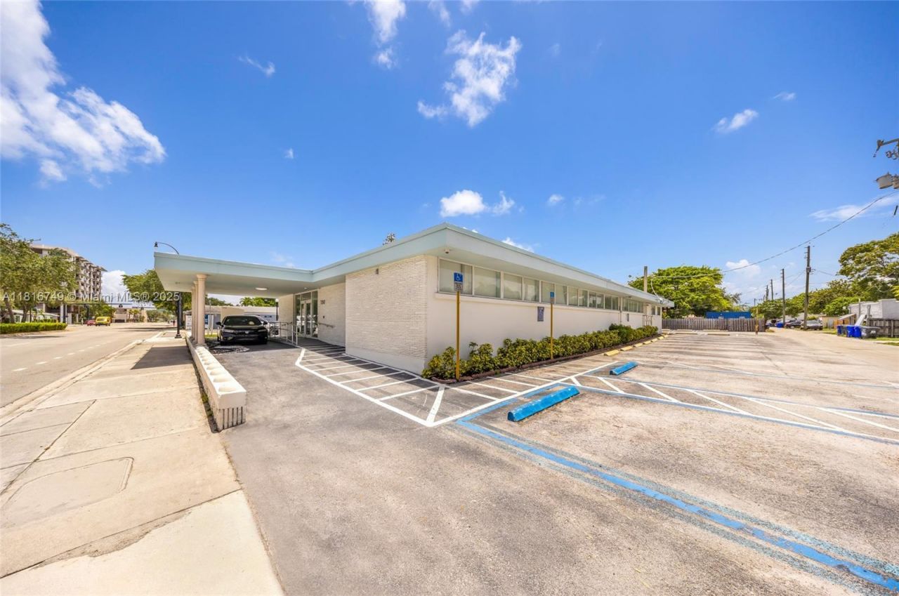 750 S Federal Hwy, Hollywood, FL 33020 Photo