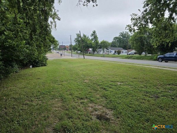 1603 W Avenue C , Temple, TX 76504