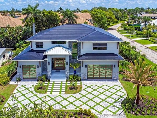 655 Parkview LN, NAPLES, FL 34103