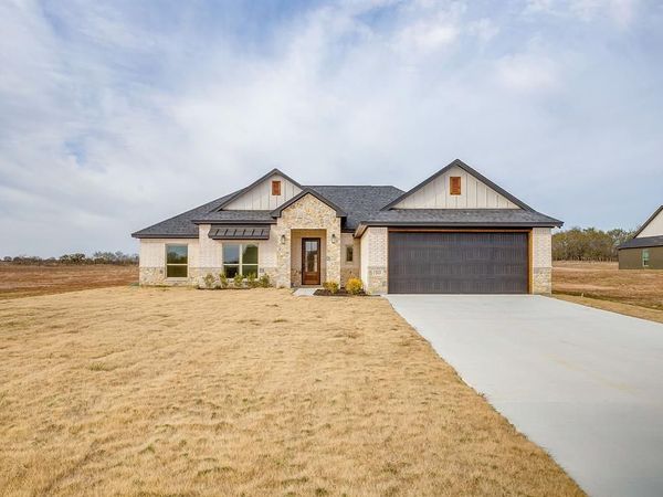 213 Jimmy Lane, Millsap, TX 76066
